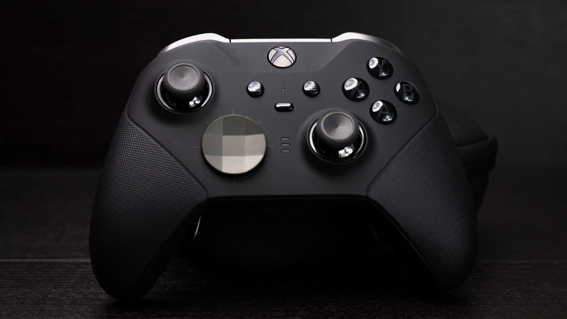 Microsoft Xbox Elite Wireless Controller Series 2 Review