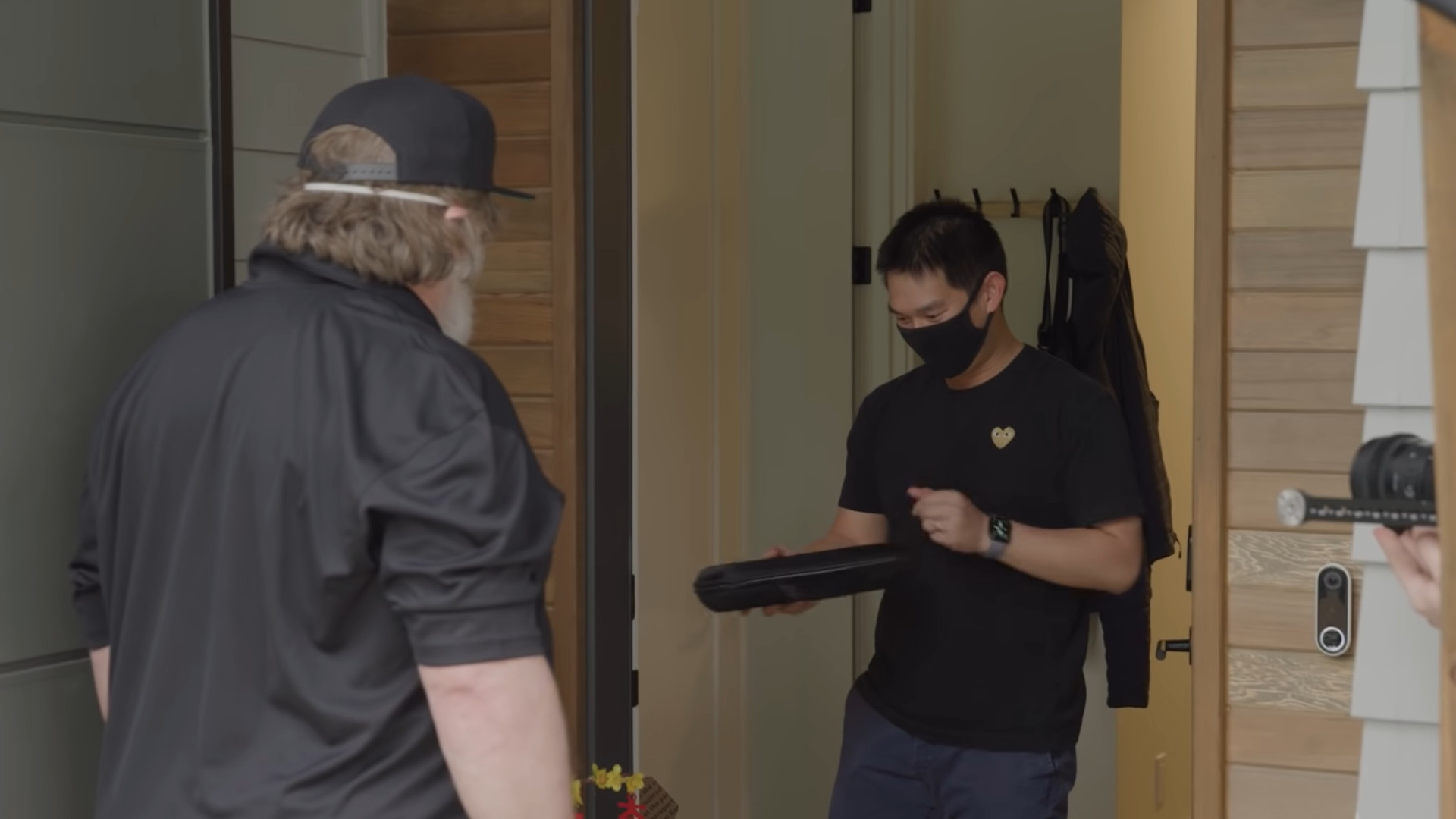 Here's Gabe Newell Hand Delivering Signed Steam Decks in Seattle - IGN