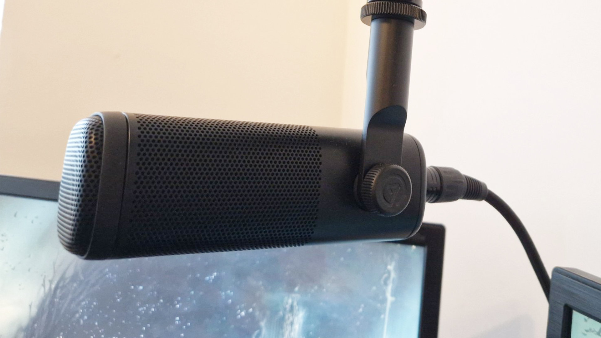 Elgato - 10' XLR Microphone Cable - Black