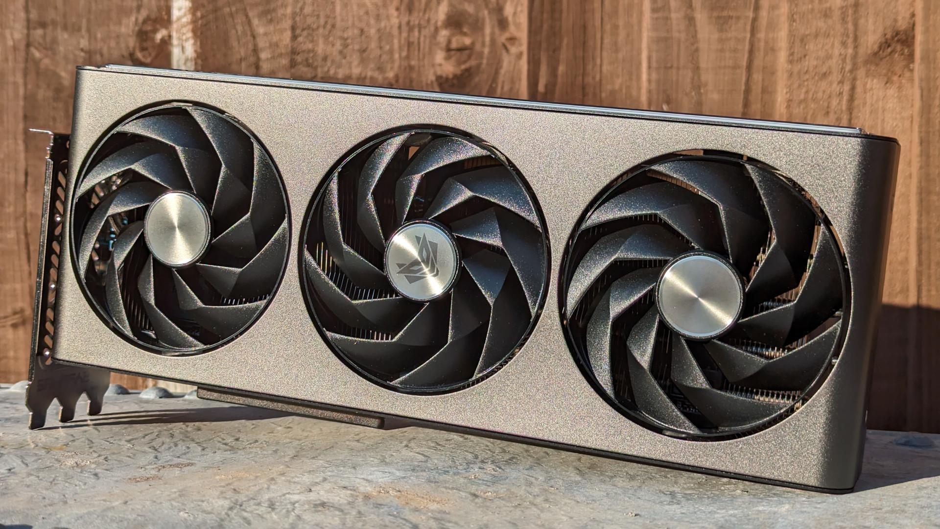 AMD Radeon RX 6800 XT Reviews, Pros and Cons