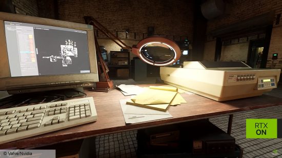 Entrevista sobre Half-Life 2 RTX: un escritorio con una computadora vieja y una lámpara encima