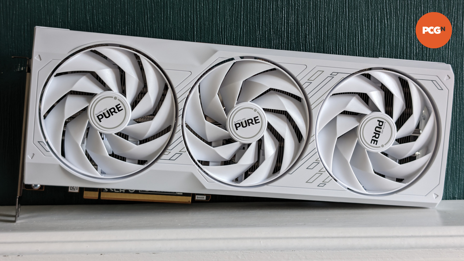 AMD Radeon RX 7900 GRE Sapphire Pure review: White graphics card with three fans