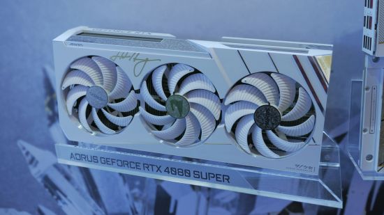 Gigabyte Aorus GeForce RTX 4080 Super Xtreme Ice 01