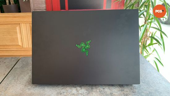 Razer Blade 16 (2024) review: Lid with glowing snake logo