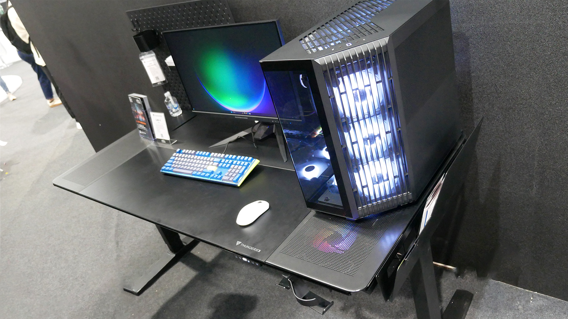 This new PC gaming desk could cool your rig by up to 5°C